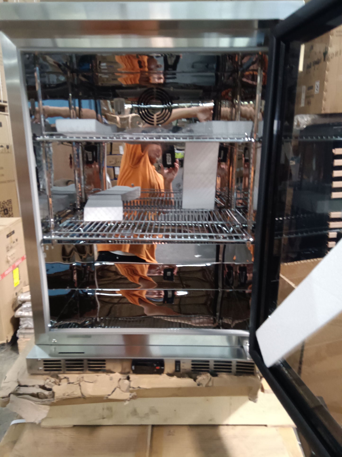 Refurbished - 24 Inch Undercounter Beverage Cooler with Heating Glass Door - Stainless Steel Door