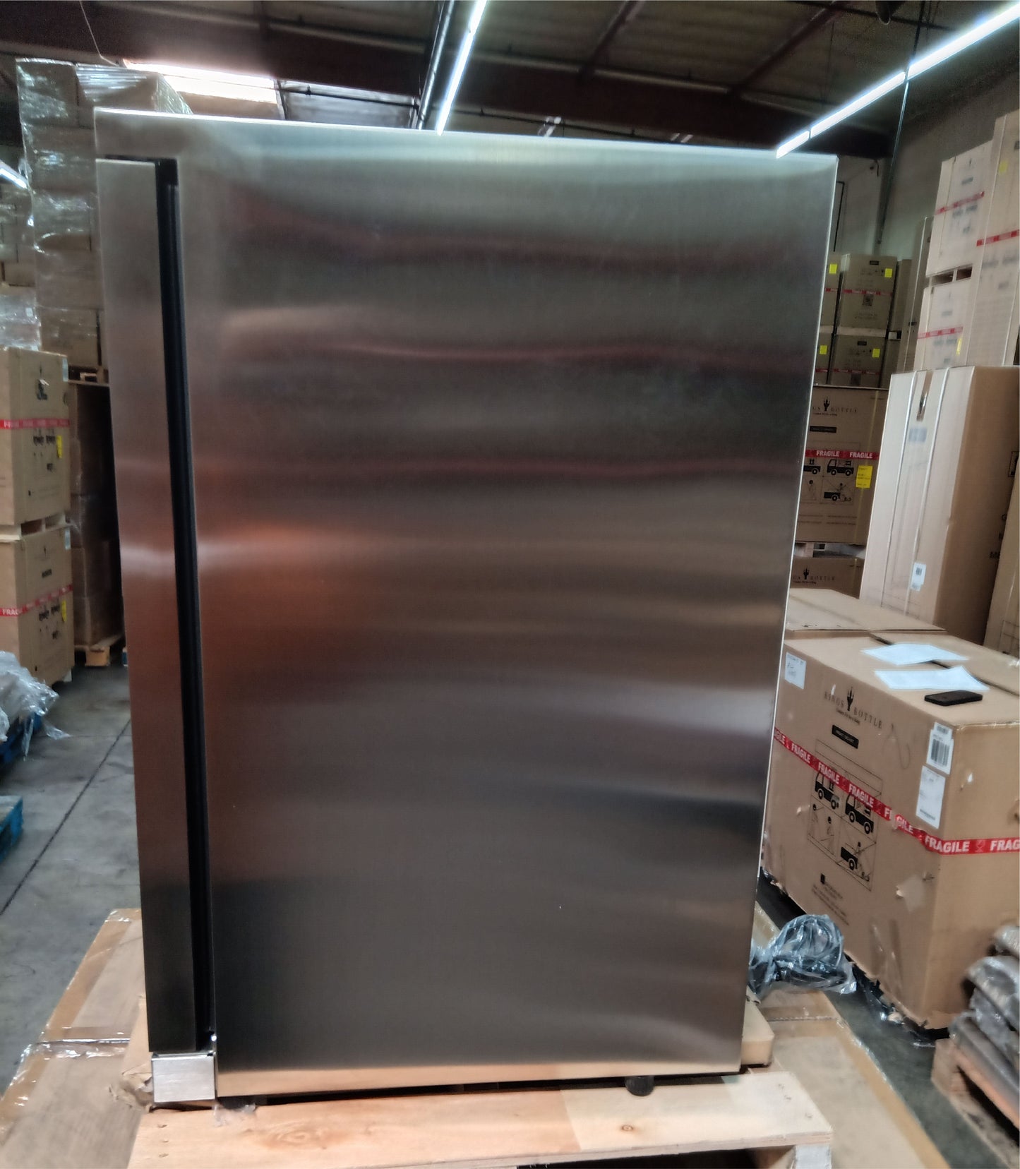 Refurbished - 24 Inch Undercounter Beverage Cooler with Heating Glass Door - Stainless Steel Door