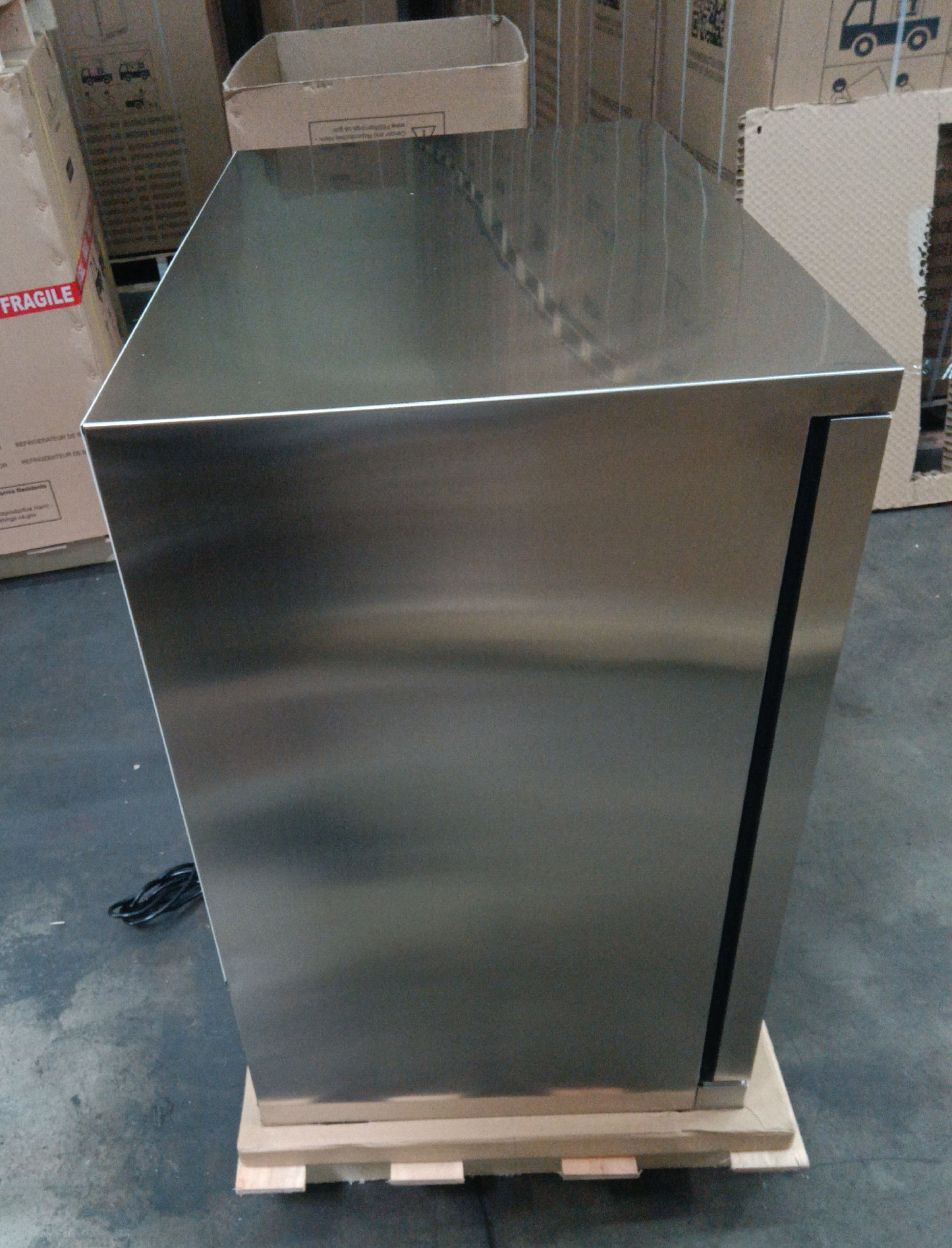 Refurbished - 36 Inch Outdoor Beverage Refrigerator 2 Door For Home