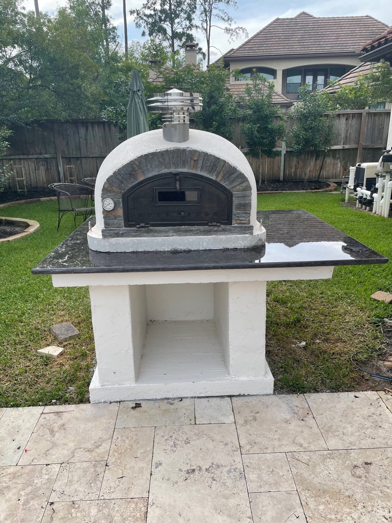 Authentic Pizza Ovens 'Buena Ventura Preto’ Premium Wood-Fired Pizza Oven / Handmade, Brick, Stacked Stone, Bake, Roast / BUENAB