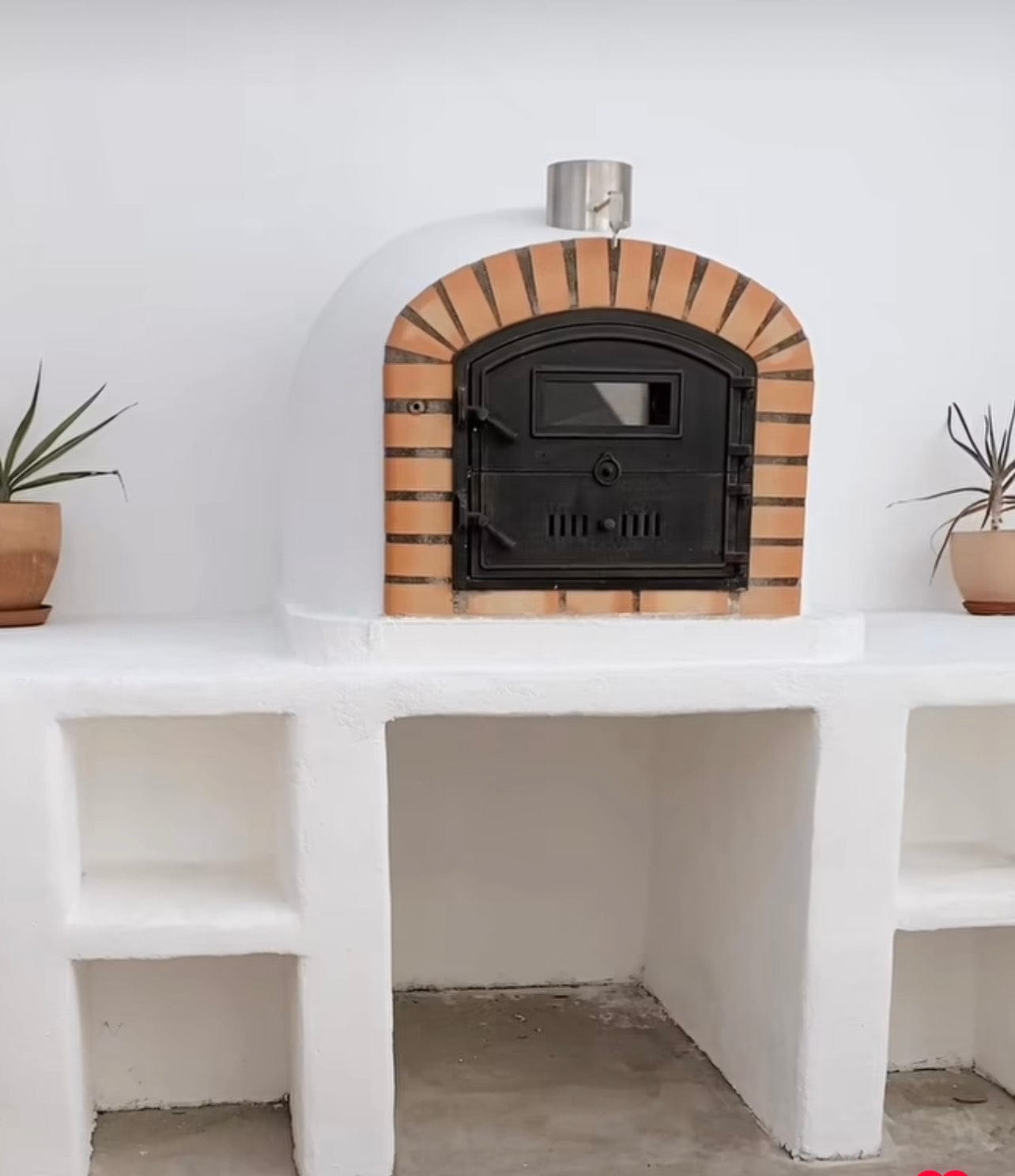 Authentic Pizza Ovens 'Lisboa' Premium Wood-Fired Pizza Oven / Handmade, Brick, Bake, Roast, Rotisserie / LISPREM