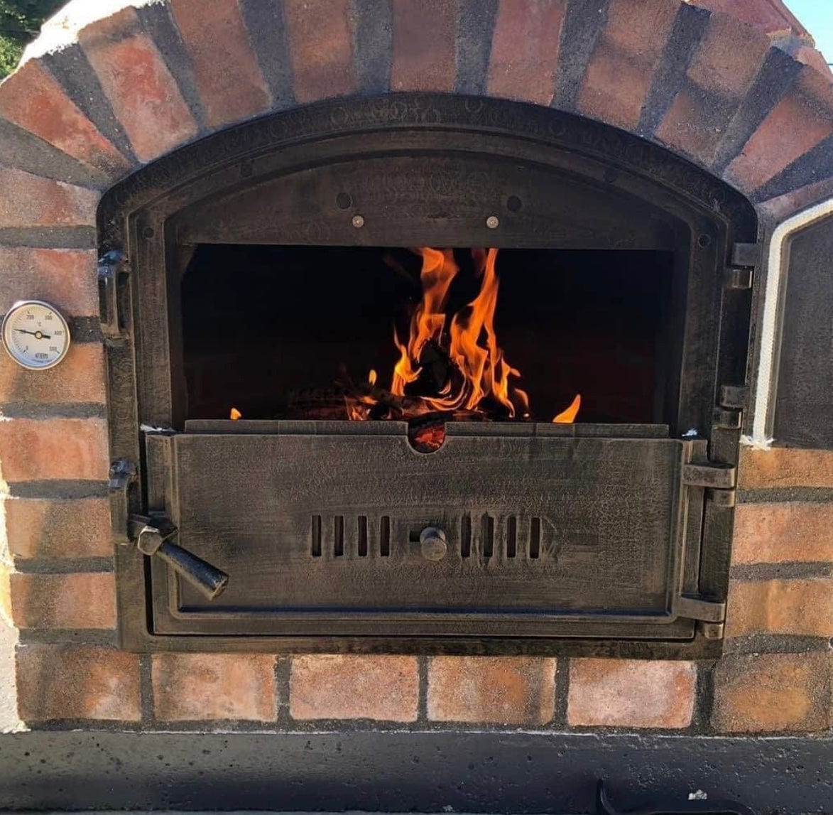 Authentic Pizza Ovens ‘Lisboa Rustic’ Premium Wood-Fired Pizza Oven / Handmade, Brick, Bake, Roast, Rotisserie / LISRUSTIC