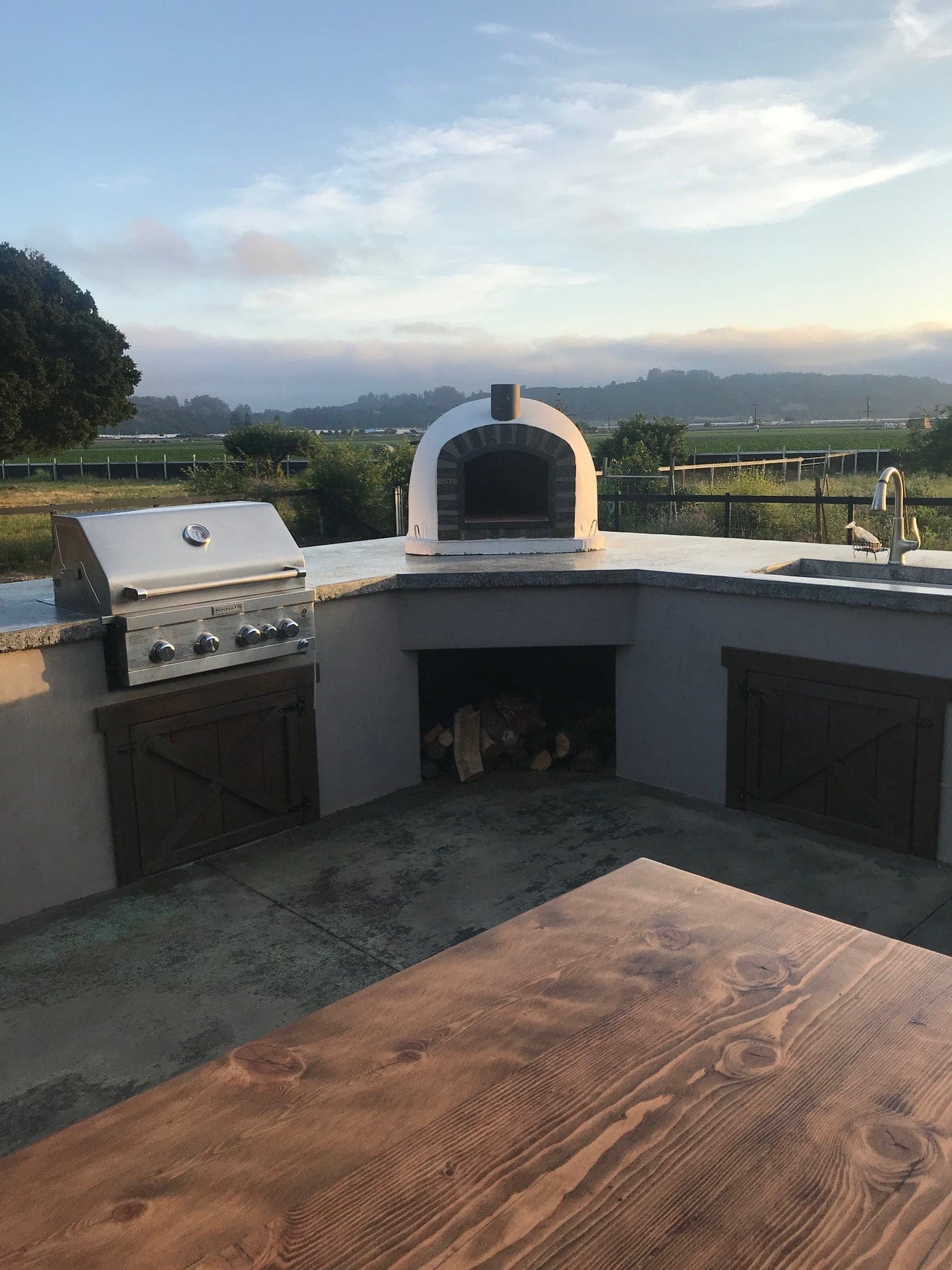 Authentic Pizza Ovens ‘Lisboa Stone Arch’ Premium Wood-Fired Pizza Oven / Handmade, Brick, Bake, Roast, Rotisserie / LISSAPREM