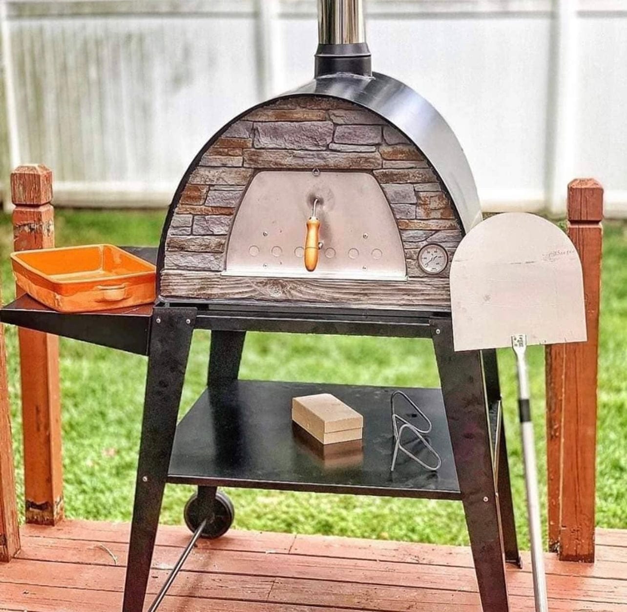 Authentic Pizza Ovens ‘Maximus Mobile’ BLACK Portable Wood-Fired Pizza Oven / Handmade, Stacked Stone, Bake, Roast / MAXB