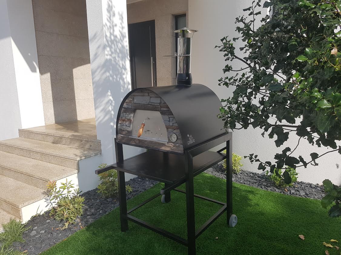 Authentic Pizza Ovens ‘Maximus Mobile’ BLACK Portable Wood-Fired Pizza Oven / Handmade, Stacked Stone, Bake, Roast / MAXB