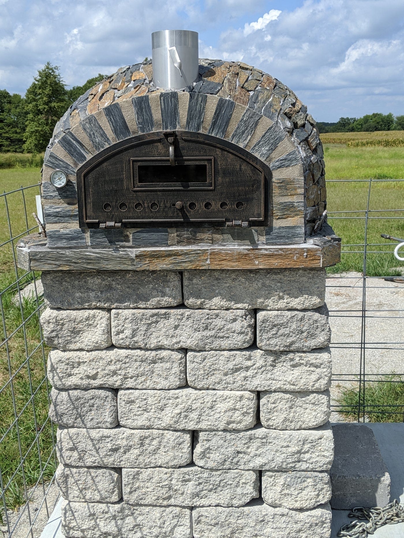 Authentic Pizza Ovens ‘Pizzaioli Stone Finish’ Premium Wood-Fired Pizza Oven / Handmade, Brick, Bake, Roast / PIZSTNPREM